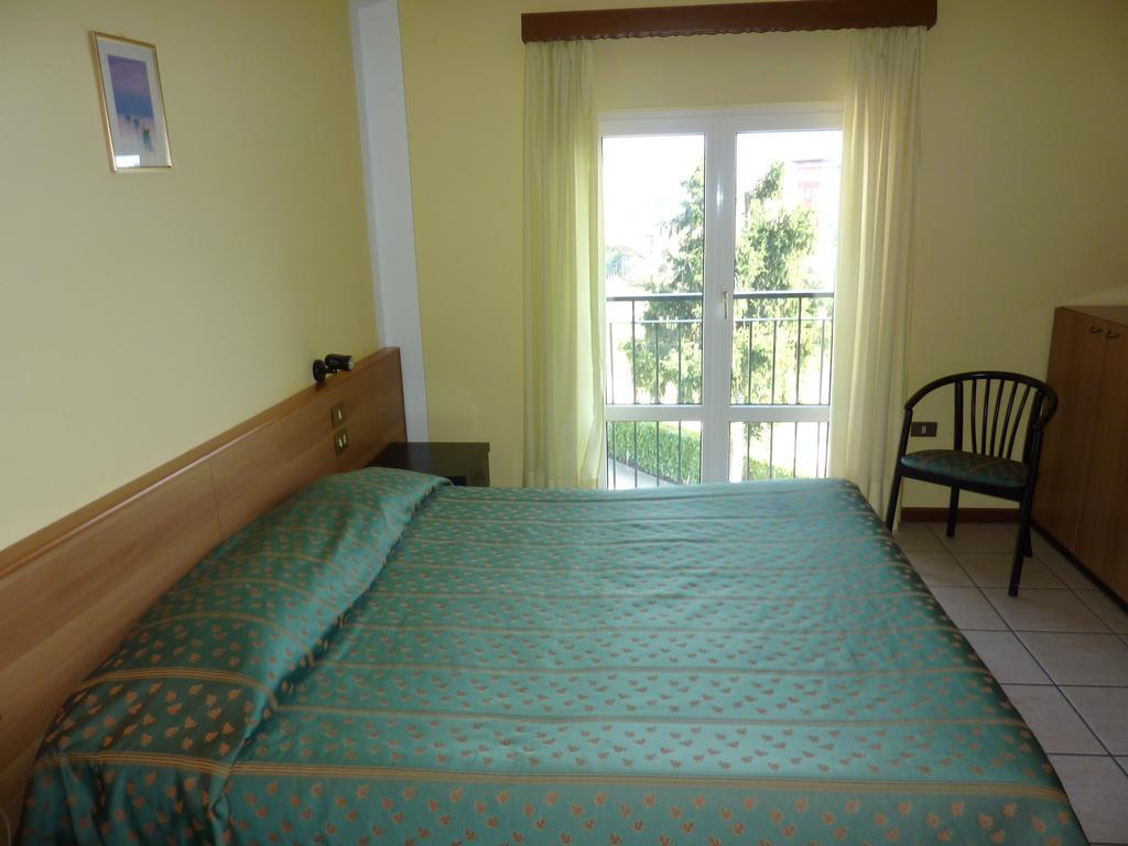 Hotel Del Fiume كانوبيو المظهر الخارجي الصورة
